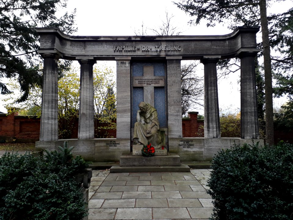 Cemetery Apolda 43