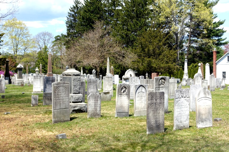 Cemetery at Avon Congregational Church - Avon, CT - DSC02225