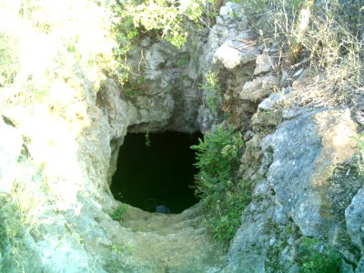 Cenote de Aké 02 photo