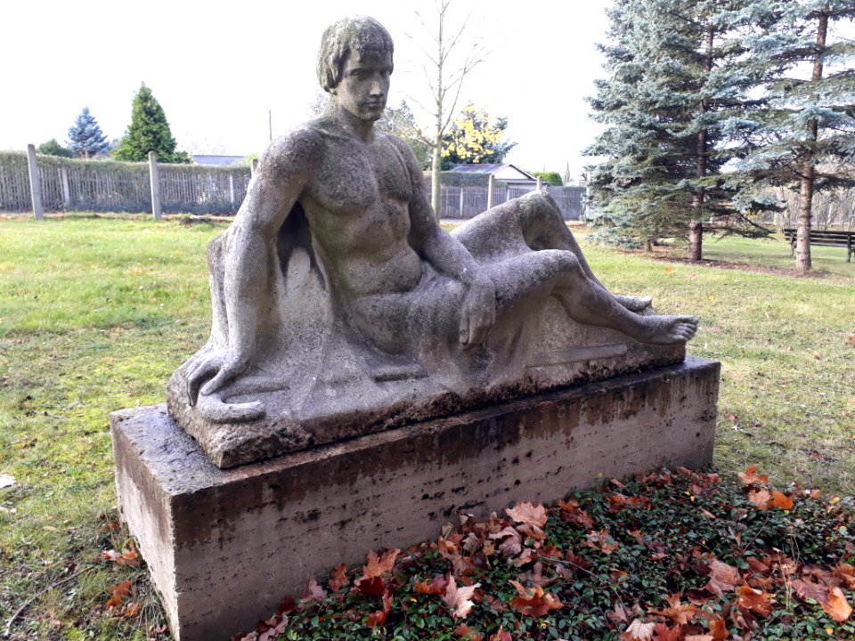 Cemetery Apolda 20