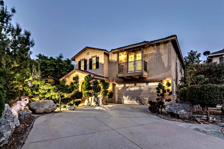 Jamestown fontana night shot