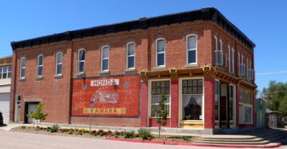 Chadron, Nebraska 301 W 2nd