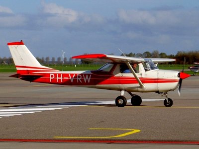 Cessna F 150 K PH-VRW Lelystad (LEY - EHLE), The Netherlands, 07 November 2004