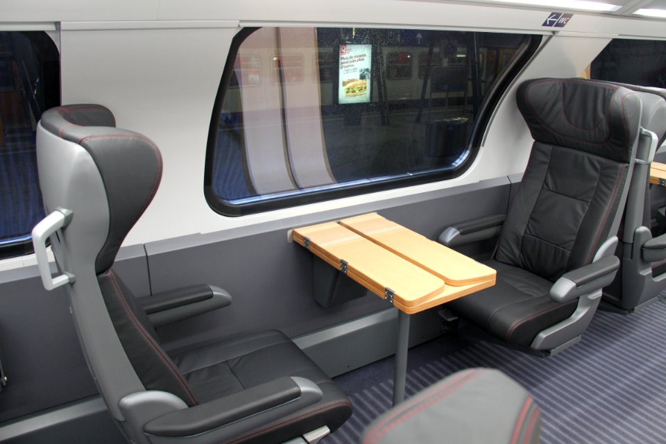 CFL Class 2300 first class detail