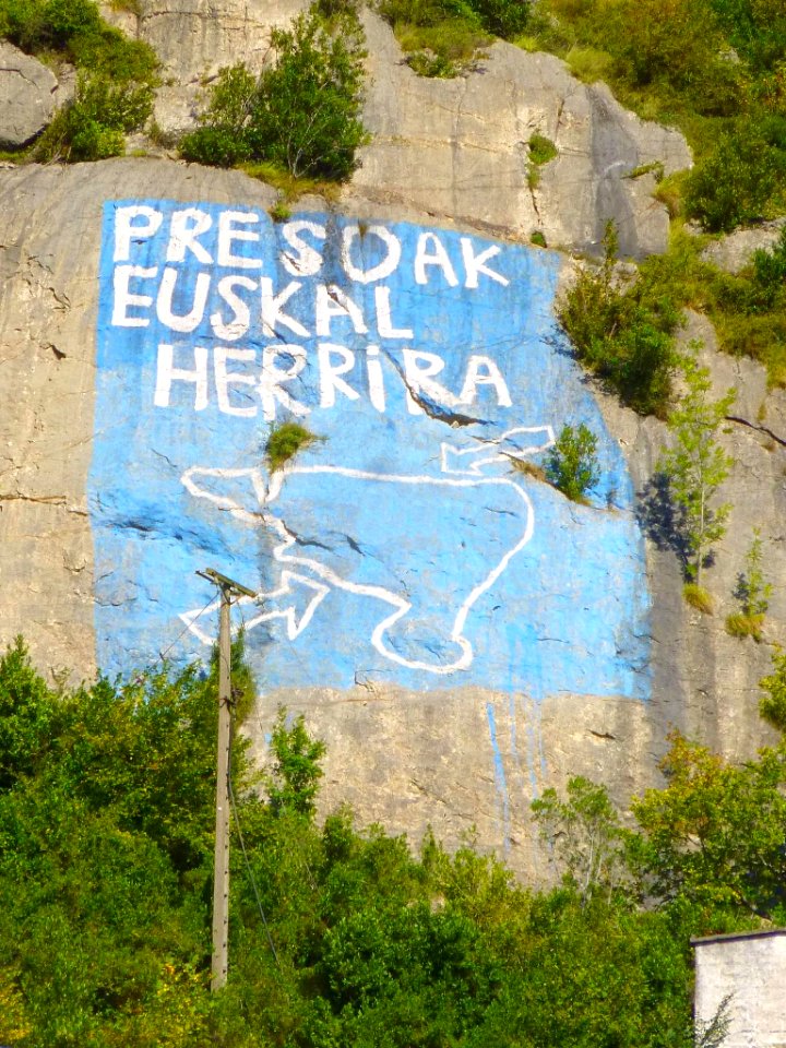 Cestona - Murales políticos 1