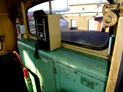 CFL 851 cabin back