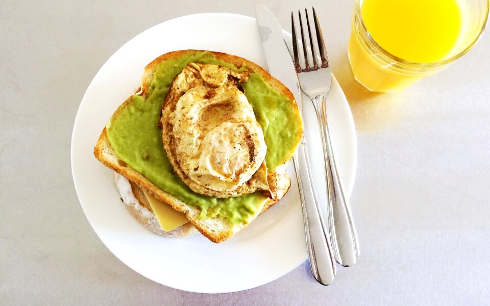 Avocado bread toast
