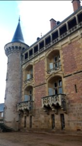 Château de La Clayette - Tour et balcons