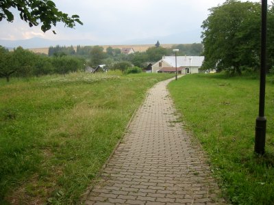 Cesta ke hřbitovu