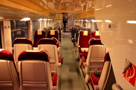 CFL Class 2200 first class downstairs