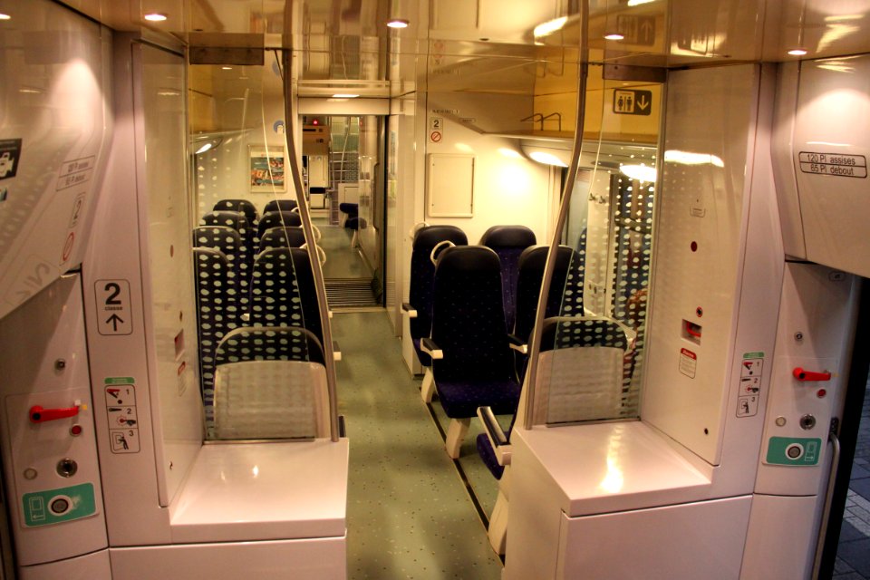 CFL Class 2200 second class balcony