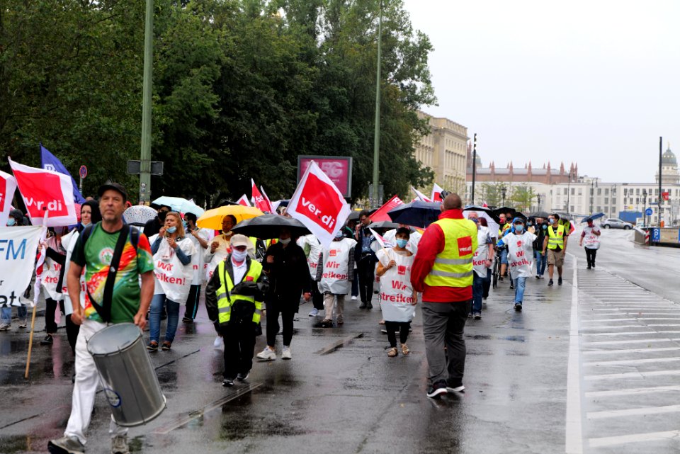 CFM strike demonstration Berlin 2020-08-26 02