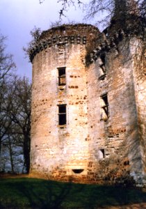 Château de l'Herm en 1985, tour d'angle