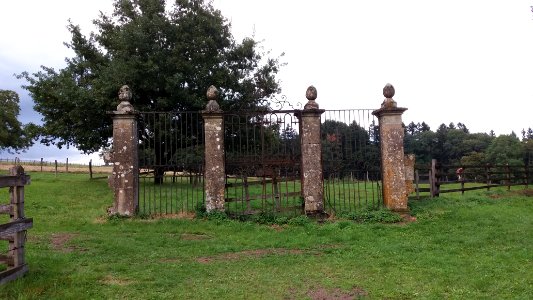 Château de La Clayette - Portail