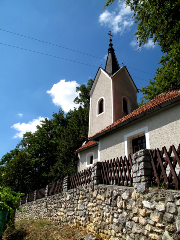 Cerkev svete Barbare, Piršenbreg 3