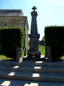Cernion (Ardennes) monument aux morts