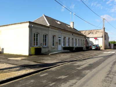 Cerny-lès-Bucy (Aisne) mairie - école