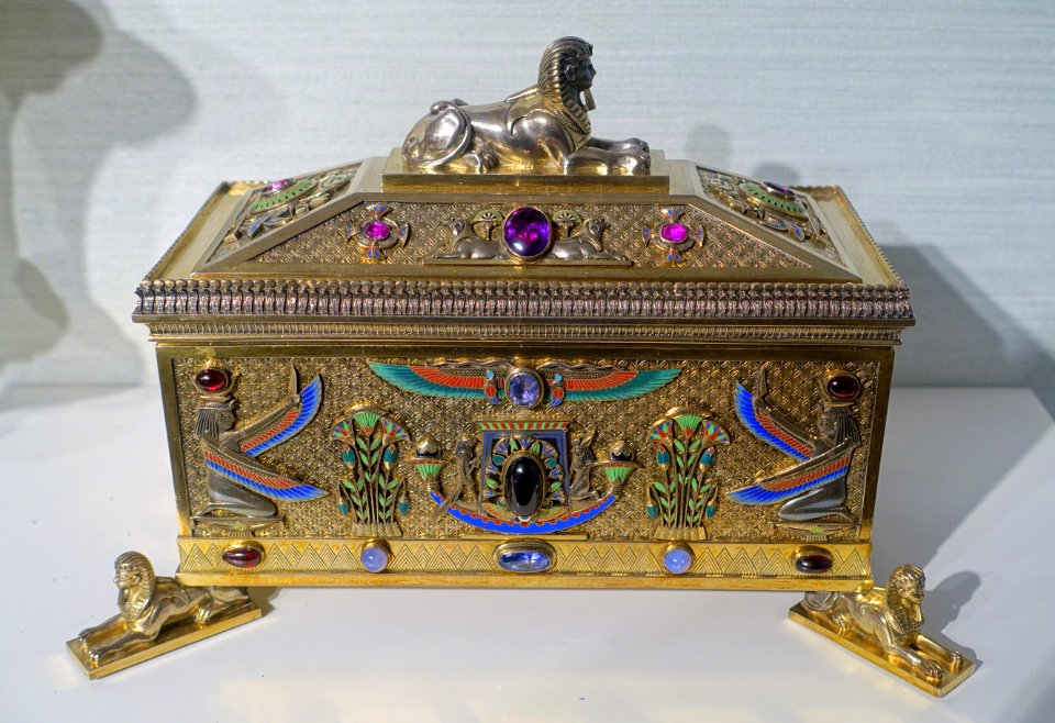 Ceremonial gift for Lord Kitchener, probably England, 1898, gilt silver, enamel, gems - Hessisches Landesmuseum Darmstadt - Darmstadt, Germany - DSC01076