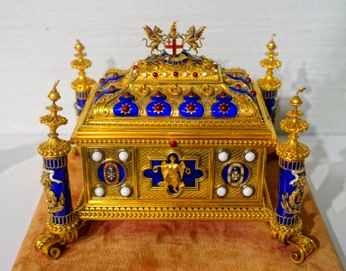 Ceremonial box for Sir John Fox Burgoyne, J. W. Benson, London, 1868, gold, enamel - Hessisches Landesmuseum Darmstadt - Darmstadt, Germany - DSC01072