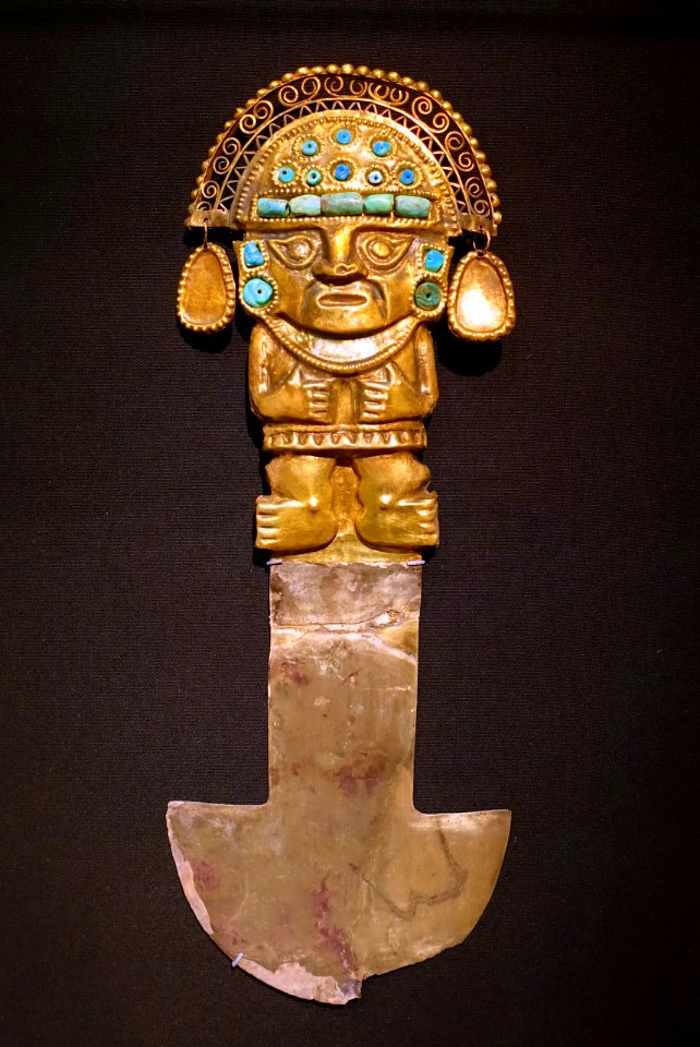 Ceremonial knife (tumi), Sican (Lambayeque) culture, Peru north coast, Late Intermediate Period (Middle Sican), 900-1100 AD, gold, silver, turquoise - Dallas Museum of Art - DSC04674
