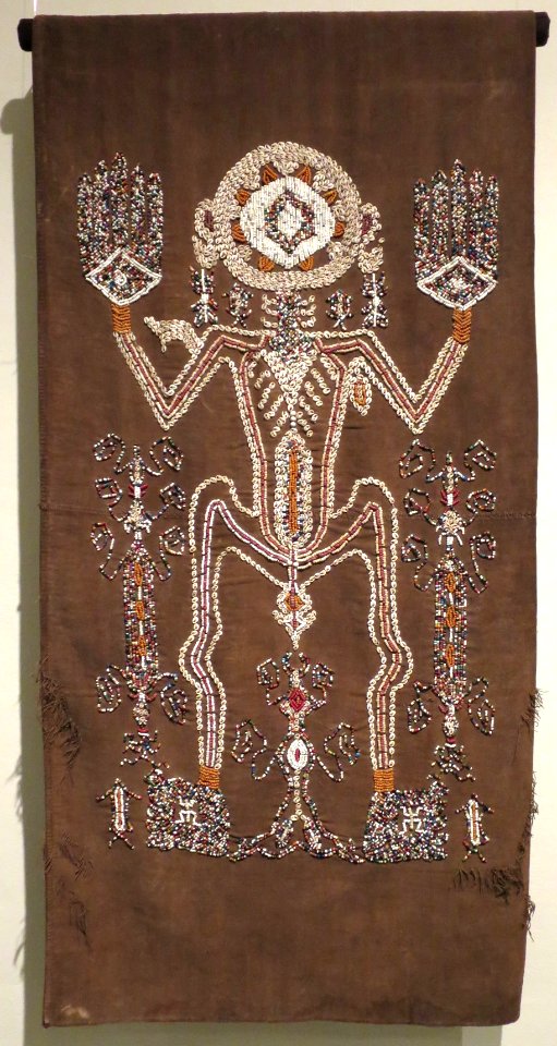 Cerimonial garment from Sumba, Honolulu Museum of Art 10364.1