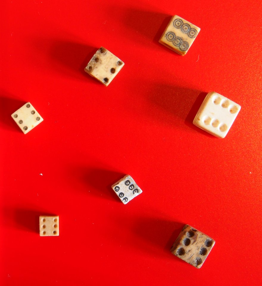 Château de Sedan, dice