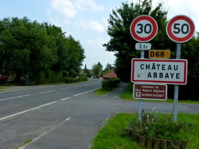 Château-l'Abbaye (Nord, Fr) city limit sign