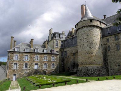 Châteaugiron (35) Château 04