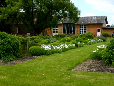 Château du Troncq, jardin de l'orangerie