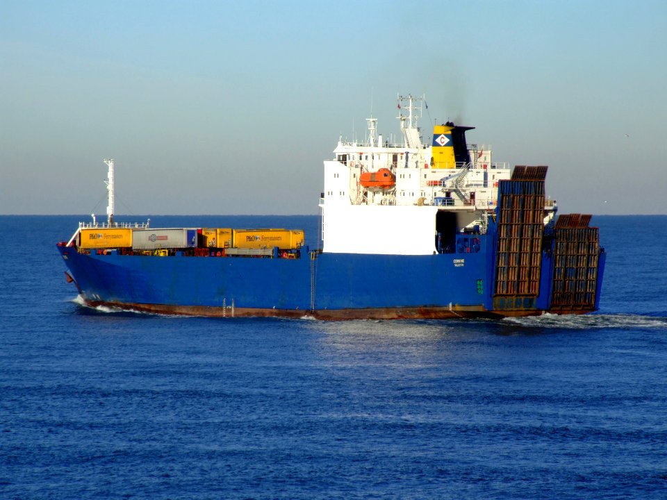 Cervine, Port of Rotterdam, Holland, 06JAN2009 pic4