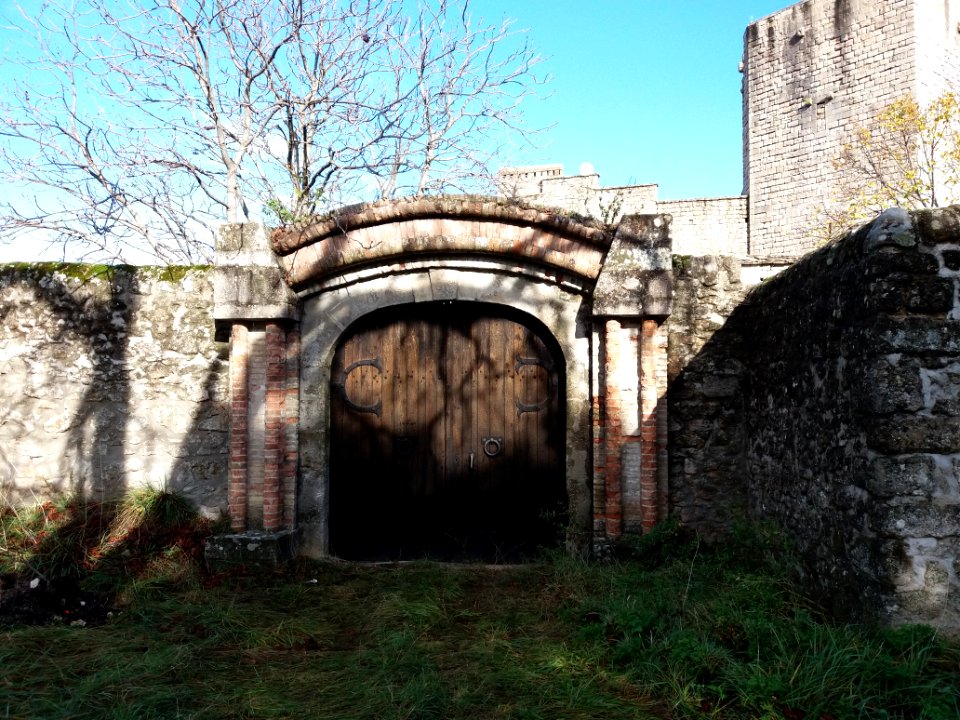 Château de Tauriers - Porte sud
