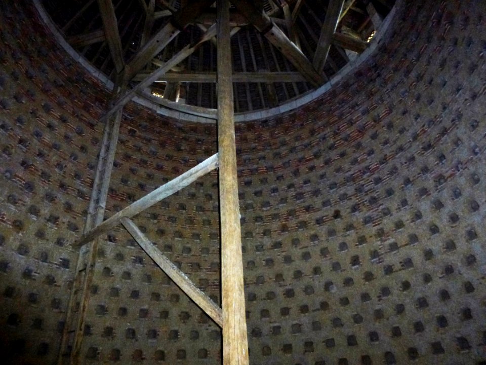 Château du Troncq, colombier interieur