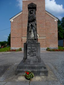 Château-l'Abbaye (Nord, Fr) monument aux morts