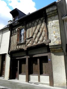Châteaugiron (35) Vieille maison rue du porche