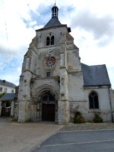 Château-Porcien (Ardennes) église Saint-Thibault, façade