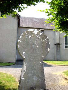 Chéraute (Pyr-Atl, Fr) stèle 1 à l'entrée de l'enceinte de l'église