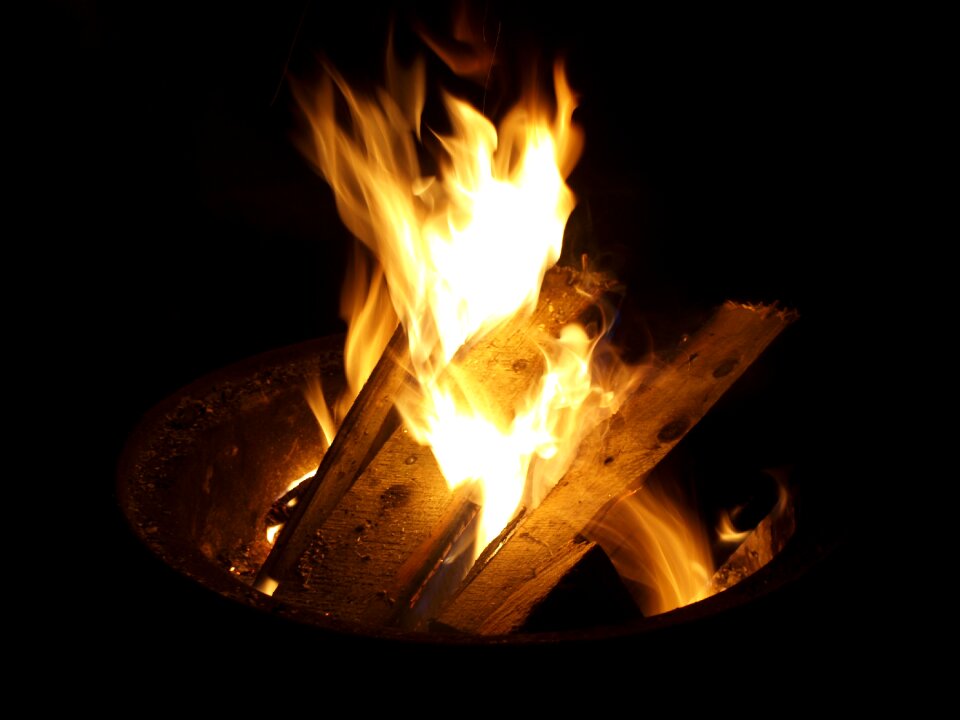 Burns bonfire fire