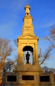 Cambridge Soldiers Memorial at sunrise - Cambridge, Massachusetts - DSC08544