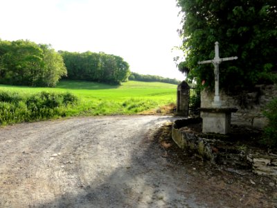 Chérêt (Aisne) paysage avec croix