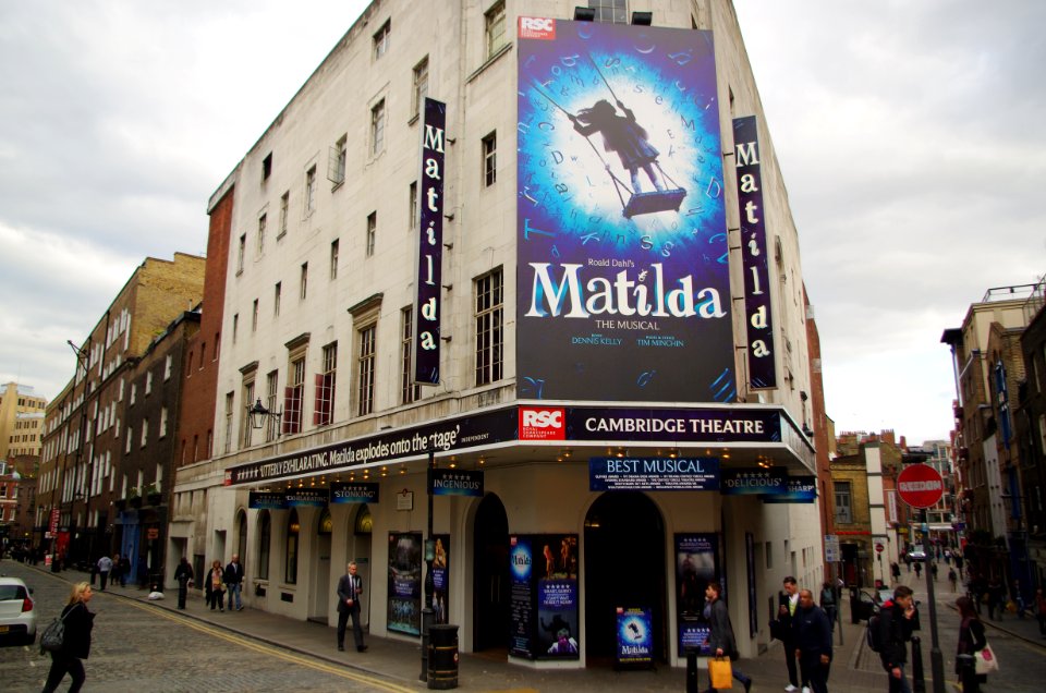 Cambridge Theater-landscape