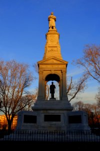 Cambridge Soldiers Memorial at sunrise - Cambridge, Massachusetts - DSC08475