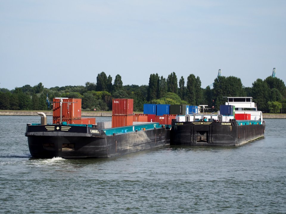 Camaro - ENI 02317558 & Camaro IX - ENI 02331467, Port of Antwerp pic1