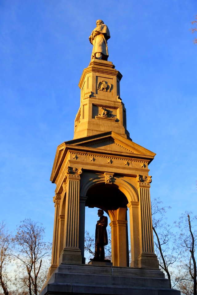 Cambridge Soldiers Memorial at sunrise - Cambridge, Massachusetts - DSC08503