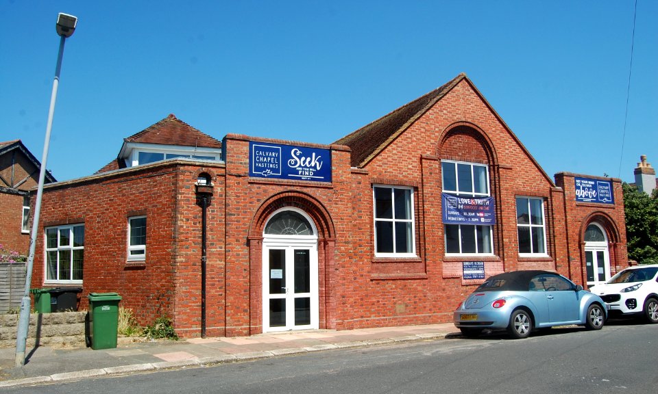 Calvary Church Hastings (former Mission Hall), Duke Street, Silverhill, St Leonards-on-Sea (June 2020) (4)