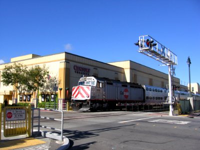 Caltrain in San Mateo 3107 03