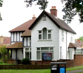 Calvary Church, Goldsworth Road, Woking (June 2015)