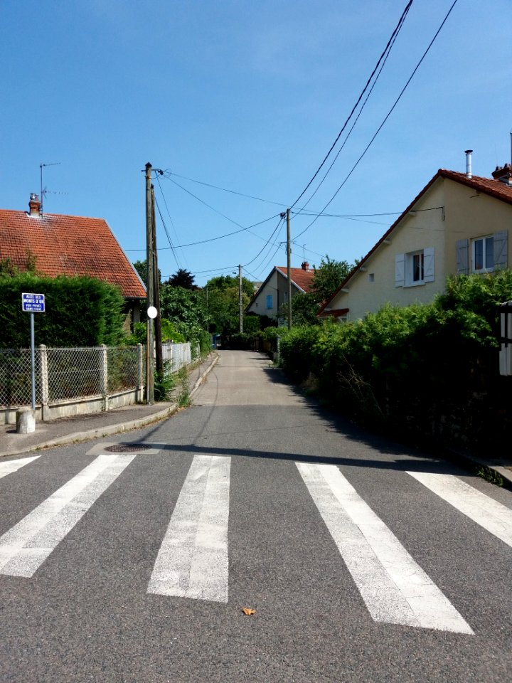 Caluire-et-Cuire - Allée des Monts d'Or, depuis le chemin du Penthod