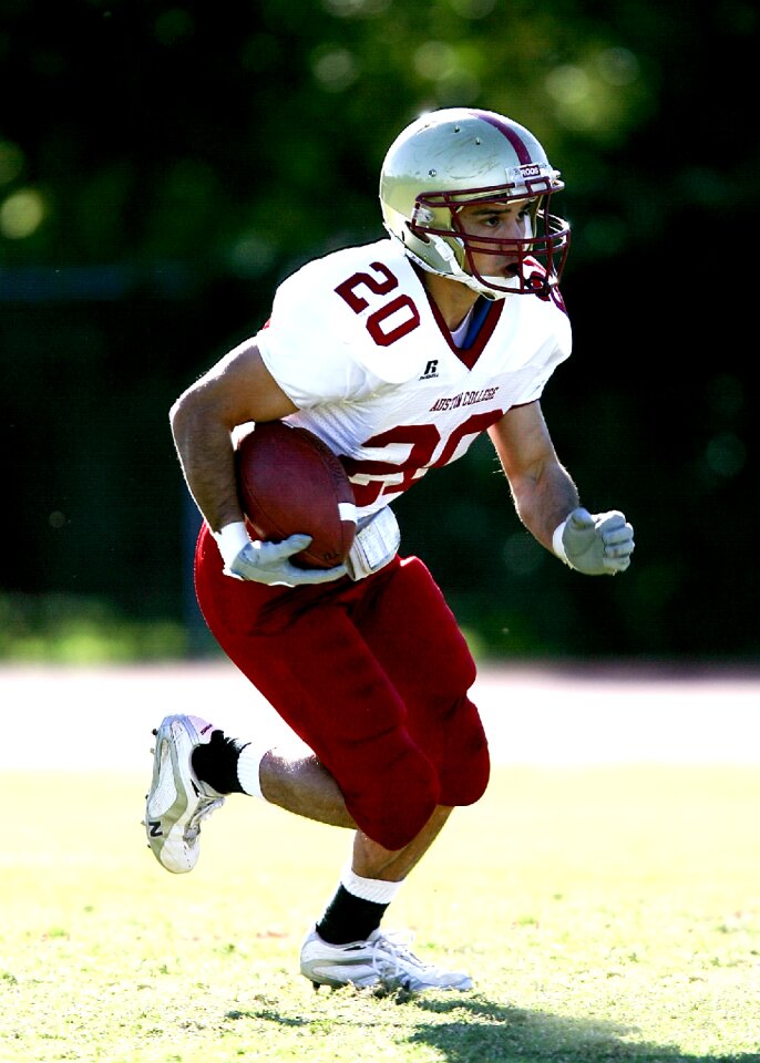 Running gridiron sport