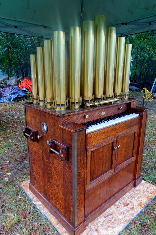 Calliope made by Mike Hanchett, Newton, Kansas - Yankee Steam-up 2017 - New England Wireless & Steam Museum - East Greenwich, RI - DSC06766