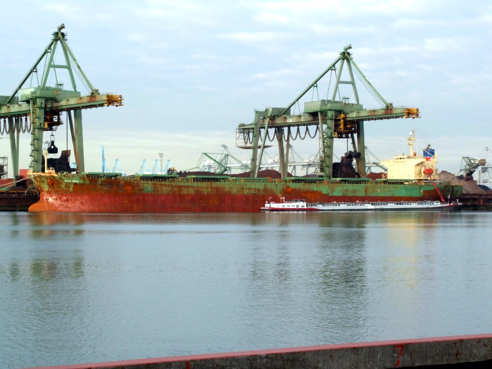 Calm Seas (IMO 9184835) , Mississippi harbour, Port of Rotterdam, Holland 21-Feb-2005